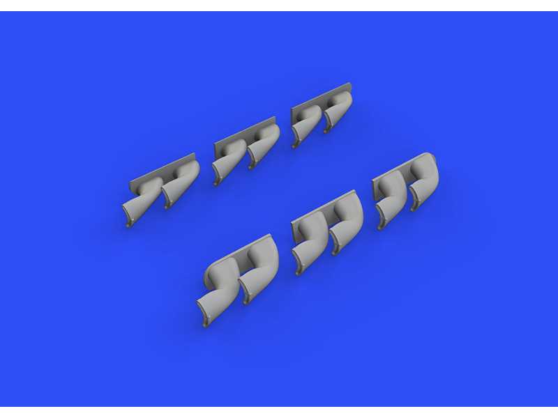 P-40 exhaust stacks fishtail 1/32 - Hasegawa - zdjęcie 1 P-40 exhaust stacks fishtail 1/32 - Hasegawa - zdjęcie 1