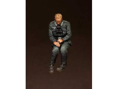 Sleeping German Feldwebel Panzergrenadier. - zdjęcie 2
