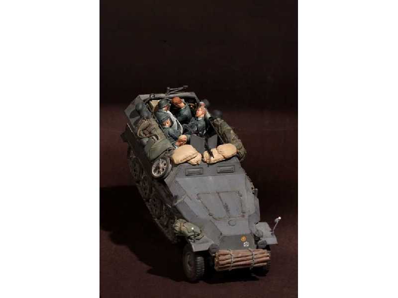 Power Naps Of Panzergrenadiers. 6 Figures - zdjęcie 1 Power Naps Of Panzergrenadiers. 6 Figures - zdjęcie 1
