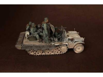 Crew For Sd.Kfz.10/4 Fur 2cm Flak 30 (For Dragon 6676) - zdjęcie 24