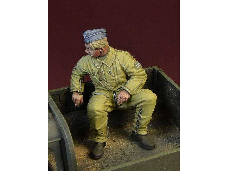 WWii Luftwaffe Bomber Pilot Sitting - zdjęcie 1