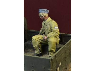 WWii Luftwaffe Bomber Pilot Sitting - zdjęcie 2