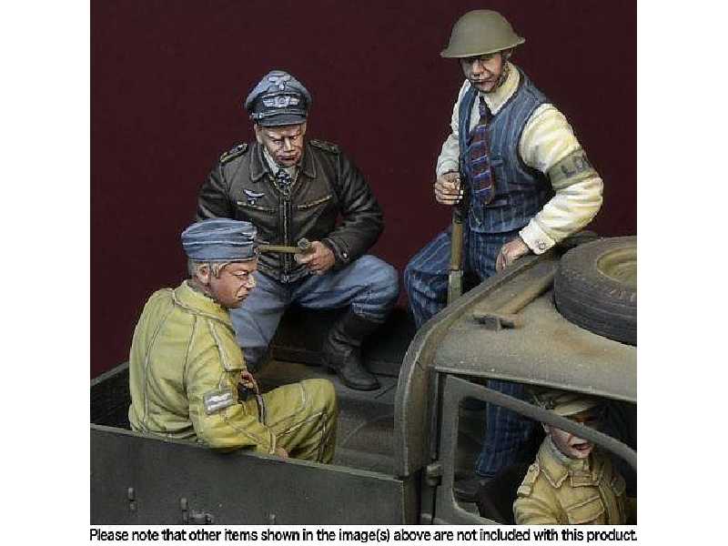 Under Guard Battle Of Britain 1940 3 Figures Set - zdjęcie 1 Under Guard Battle Of Britain 1940 3 Figures Set - zdjęcie 1