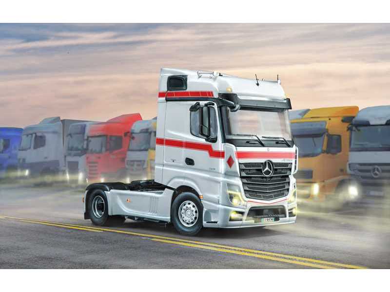 Mercedes-Benz MP4 Big Space - zdjęcie 1 Mercedes-Benz MP4 Big Space - zdjęcie 1