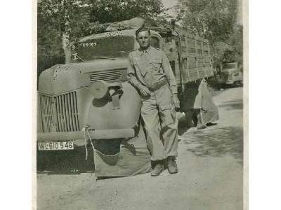 V-3000 German 3t truck (early flatbed) - zdjęcie 13