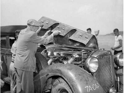 MB-770K Offener Tourenwagen armoured cabriolet for Reichskanzler - zdjęcie 12