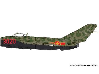 Mikoyan-Gurevich MiG-17F Fresco - zdjęcie 8