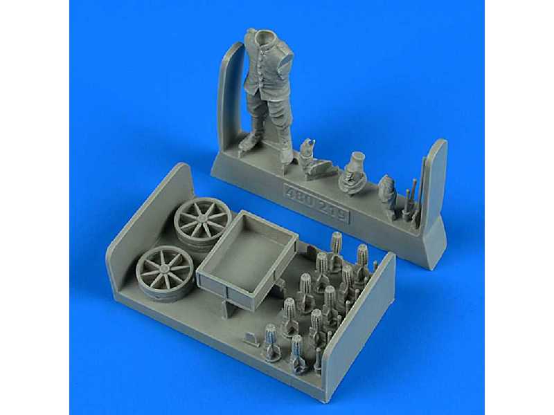 German WWI Aircraft Armorer with ammunition cart - zdjęcie 1 German WWI Aircraft Armorer with ammunition cart - zdjęcie 1