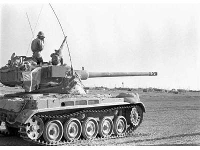AMX-13/75 lekki czołg francuski - zdjęcie 16