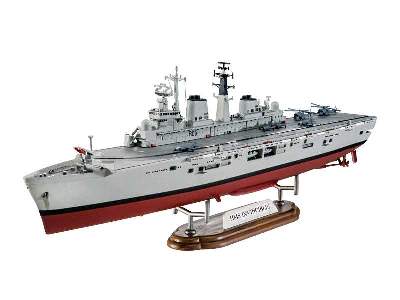 HMS Invincible - Wojna o Falklandy-Malwiny - zdjęcie 1