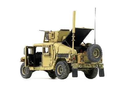 M1151 Enhanced Armament Carrier - zdjęcie 4
