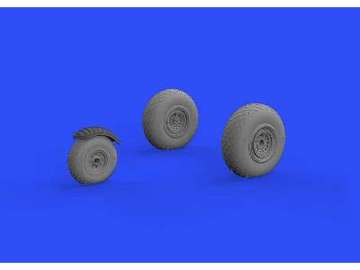 B-24 wheels (8spoke front wheel) 1/32 - Hobby Boss - zdjęcie 2