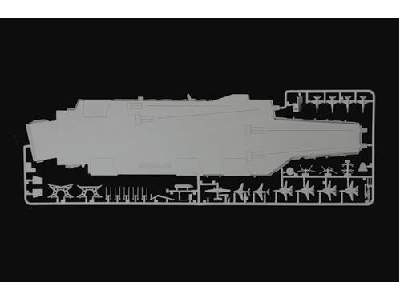 Lotniskowiec USS Kitty Hawk CV-63 - zdjęcie 4