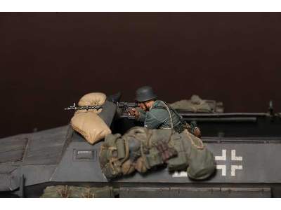 German Machine Gunner For Hanomag - zdjęcie 5