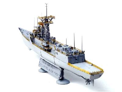 Fregata rakietowa USS Reuben James FFG-57  - zdjęcie 3