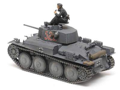 Panzerkampfwagen 38(t) Ausf.E/F niemiecki lekki czołg - zdjęcie 3
