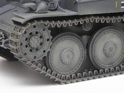 Panzerkampfwagen 38(t) Ausf.E/F niemiecki lekki czołg - zdjęcie 5