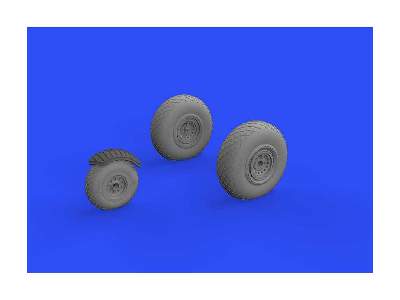 B-24 wheels (9spoke front wheel) 1/32 - Hobby Boss - zdjęcie 6