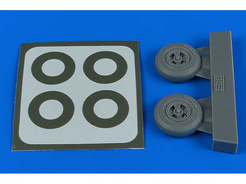 Spitfire Mk.IX wheels (4-spoke) & paint masks - Eduard - zdjęcie 1 Spitfire Mk.IX wheels (4-spoke) & paint masks - Eduard - zdjęcie 1