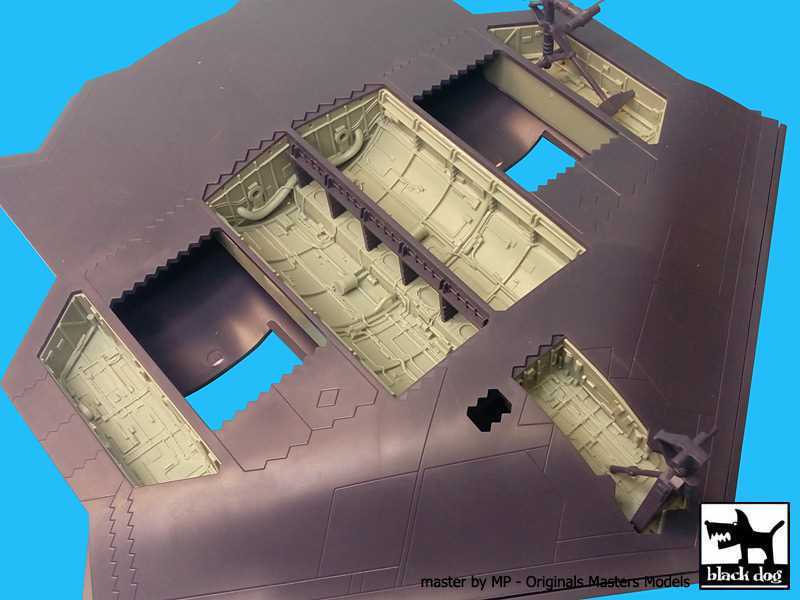 B-2 Spirit Bomb Bays + Wheel Bays For Modelcollect - zdjęcie 1 B-2 Spirit Bomb Bays + Wheel Bays For Modelcollect - zdjęcie 1