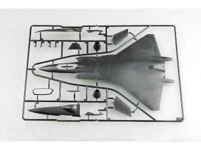 Chiński myśliwiec Chengdu J-20 Mighty Dragon - zdjęcie 5