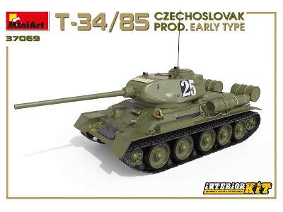 T-34/85 - produkcja czechosłowacka - wczesna - z wnątrzem - zdjęcie 2
