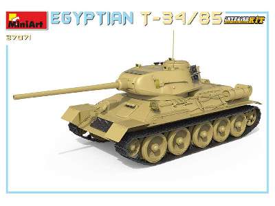 Egipski T-34/85 - model z wnętrzem - zdjęcie 40