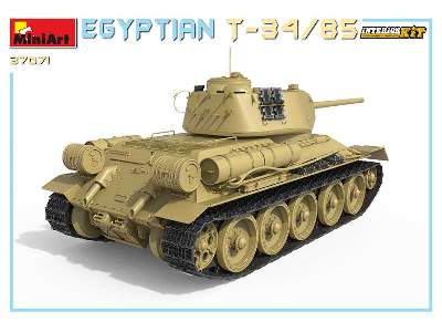 Egipski T-34/85 - model z wnętrzem - zdjęcie 42