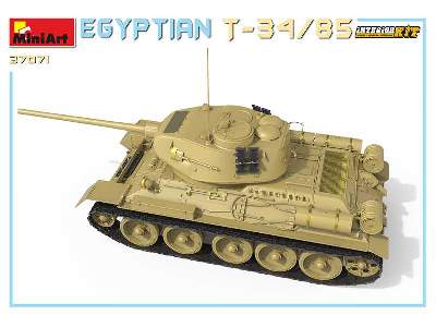 Egipski T-34/85 - model z wnętrzem - zdjęcie 43