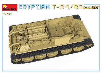 Egipski T-34/85 - model z wnętrzem - zdjęcie 47