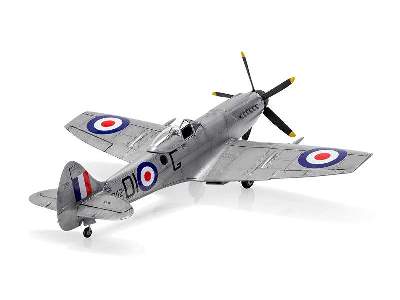 Supermarine Spitfire FR Mk.XIV - zdjęcie 9