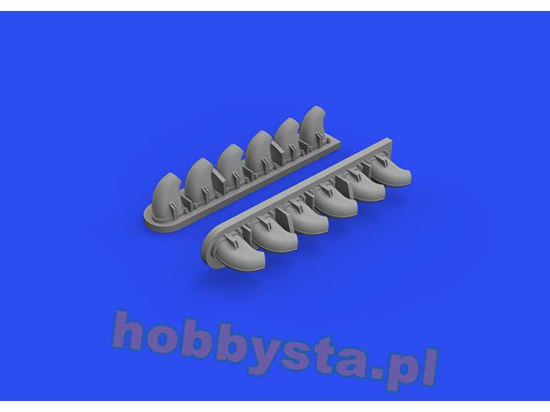 P-40E exhaust stacks 1/32 - Trumpeter - zdjęcie 1 P-40E exhaust stacks 1/32 - Trumpeter - zdjęcie 1