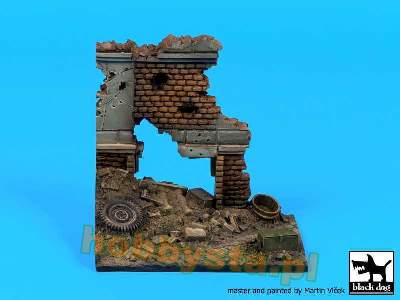 Europe Street Ruin Base (95x60 mm) - zdjęcie 3