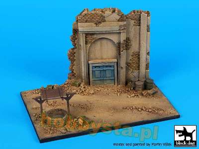 House Ruin With Well Base (150x100 mm) - zdjęcie 1