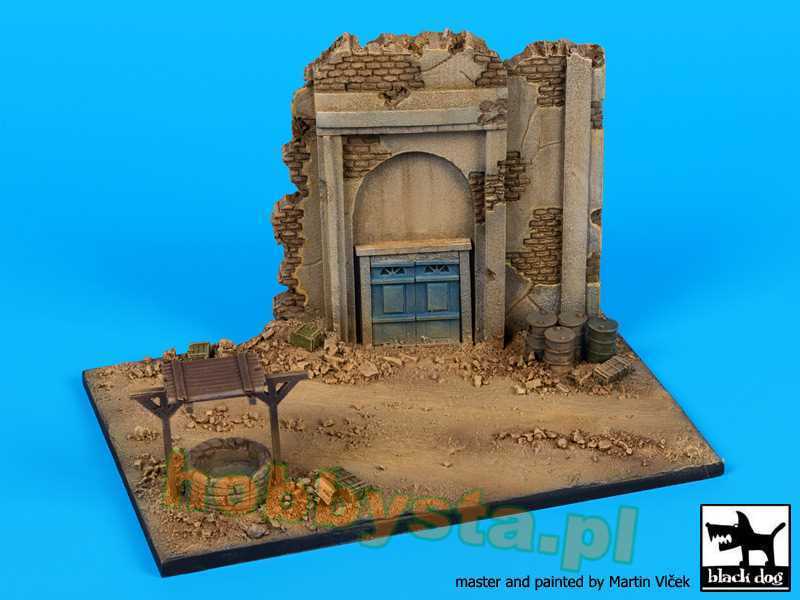 House Ruin With Well Base (150x100 mm) - zdjęcie 1 House Ruin With Well Base (150x100 mm) - zdjęcie 1