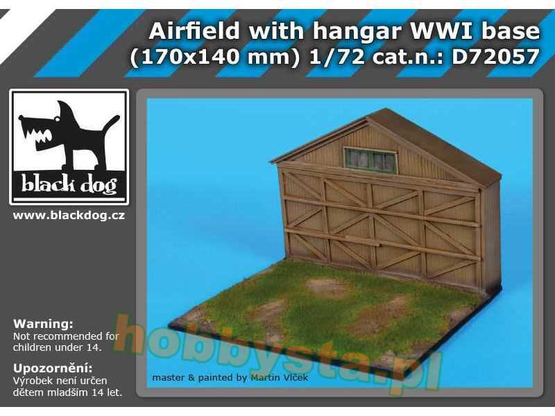 Airfield With Hangar WW I Base - zdjęcie 1