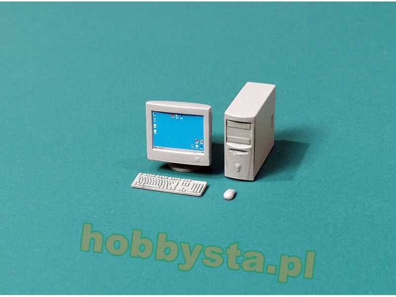 Pc With Crt Monitor - zdjęcie 1 Pc With Crt Monitor - zdjęcie 1