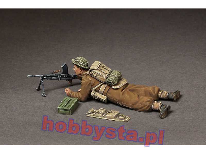 Machine Gunner British Infantry At Rest. - zdjęcie 1 Machine Gunner British Infantry At Rest. - zdjęcie 1