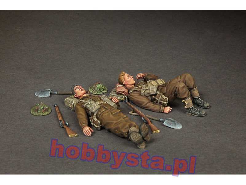 British Infantrymans At Rest. - zdjęcie 1 British Infantrymans At Rest. - zdjęcie 1