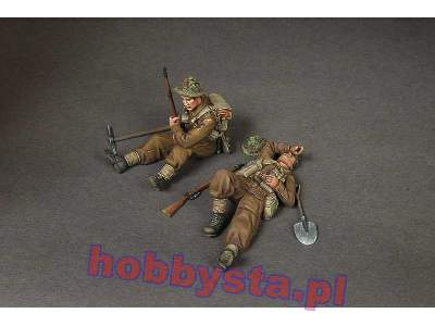British Infantrymans At Rest. - zdjęcie 10