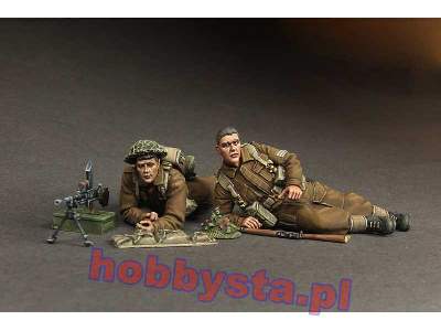 Sergeant And Machine Gunner British Infantry At Rest. - zdjęcie 13