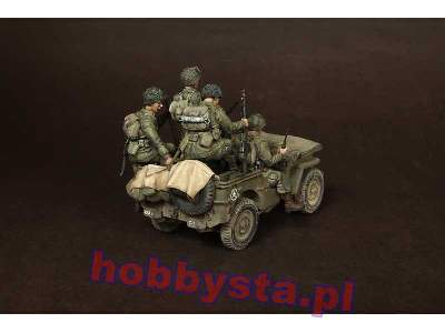 US Airbornes With Officer For Jeep. Normandy, 1944. - zdjęcie 10