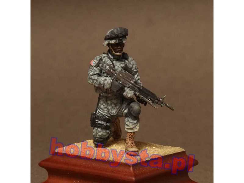 American Machine Gunner In Patrol Group - zdjęcie 1 American Machine Gunner In Patrol Group - zdjęcie 1