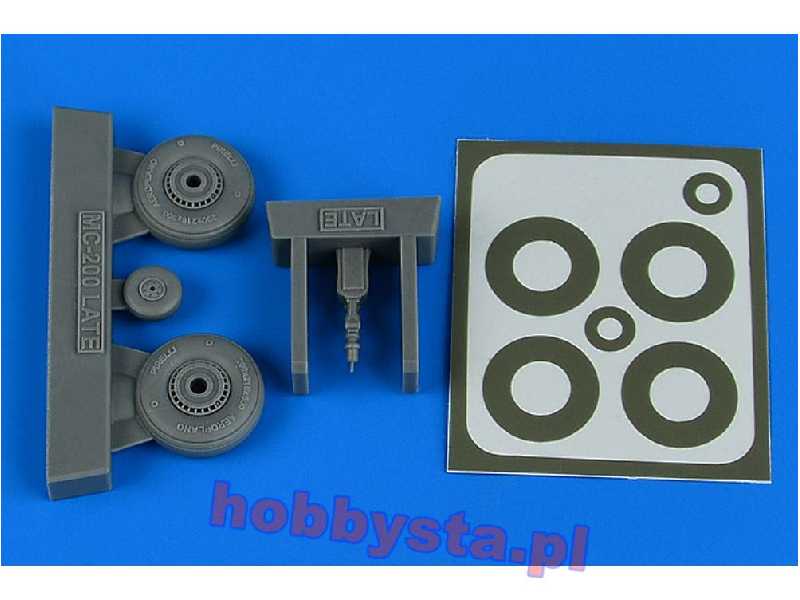 Macchi Mc.200 - late wheels & paint masks - zdjęcie 1 Macchi Mc.200 - late wheels & paint masks - zdjęcie 1