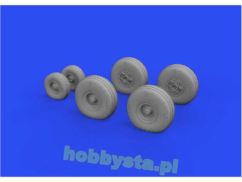 C-130 wheels 1/72 - Zvezda - zdjęcie 1