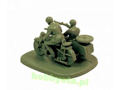 Sowiecki motocykl M-72 z koszem i załogą - zdjęcie 2