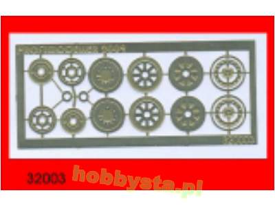 Mikoyan Mig-15/Mig-17 Wheel Hubs/Discs (For Trumpeter Kits) - zdjęcie 1