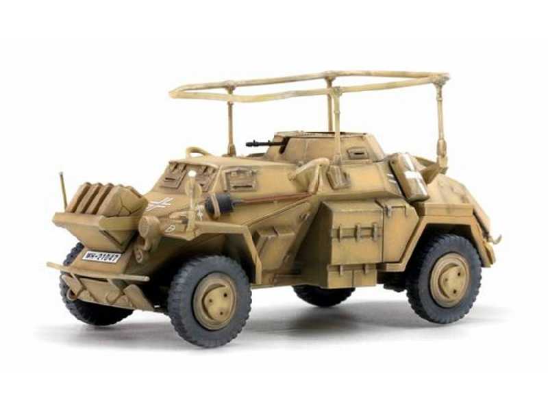 Sd. Kfz.223 Leichte Panzerspahwagen, 21.Pz. Division, North Afr. - zdjęcie 1 Sd. Kfz.223 Leichte Panzerspahwagen, 21.Pz. Division, North Afr. - zdjęcie 1
