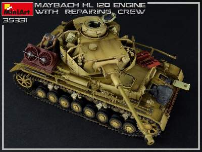 Silnik Maybach Hl 120 do Panzer III/IV z ekipą naprawczą - zdjęcie 16