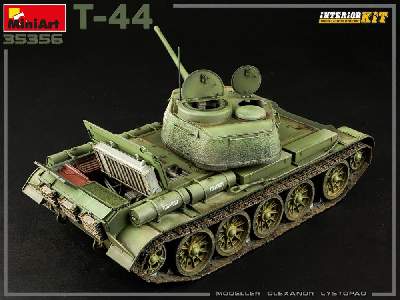 Czołg sowiecki T-44 z wnętrzem - zdjęcie 33